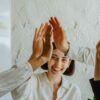 La sophrologie en entreprise Bassin d'Arcachon et Mérignac dans une bonne ambiance au travail pour montrer l'effet positif sur la santé